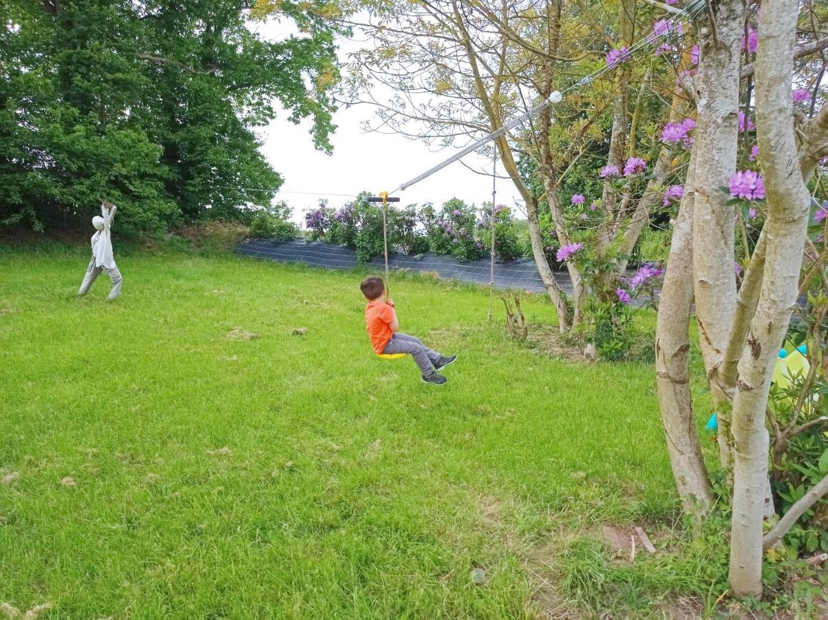 Gite Oust Au Lit Saint-Vincent-sur-Oust エクステリア 写真